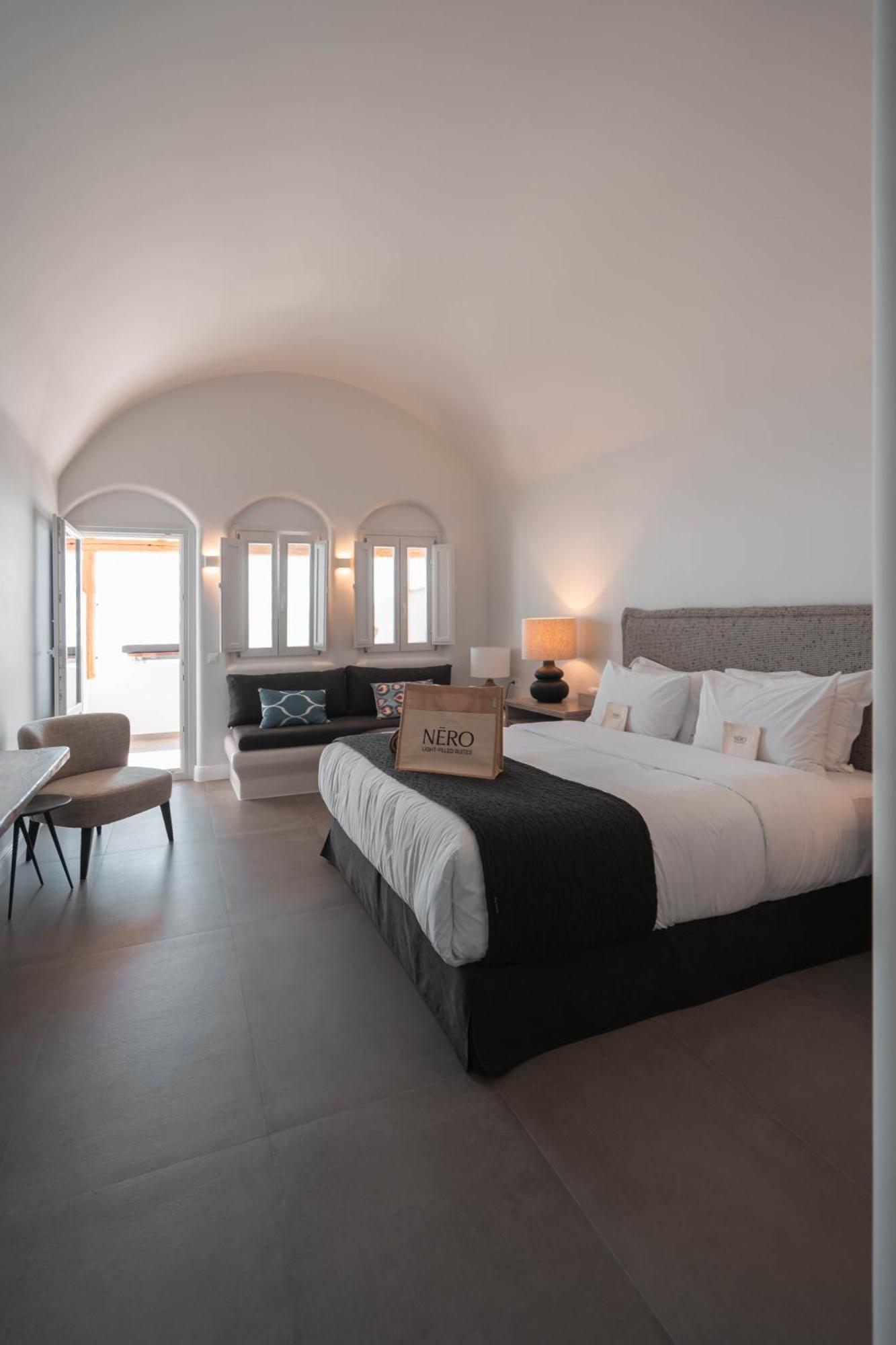 Nero Suites By Nomee Hospitality Group Imerovigli  Exterior photo